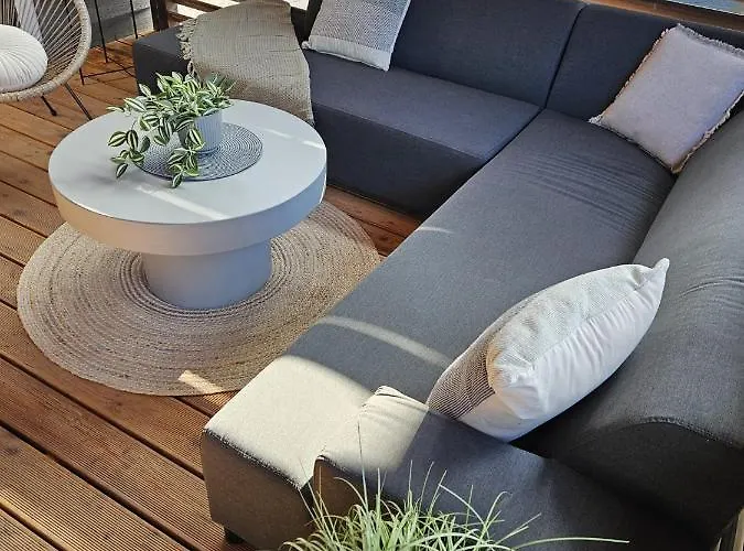 Mobile Mirage Биоград-на-Мору